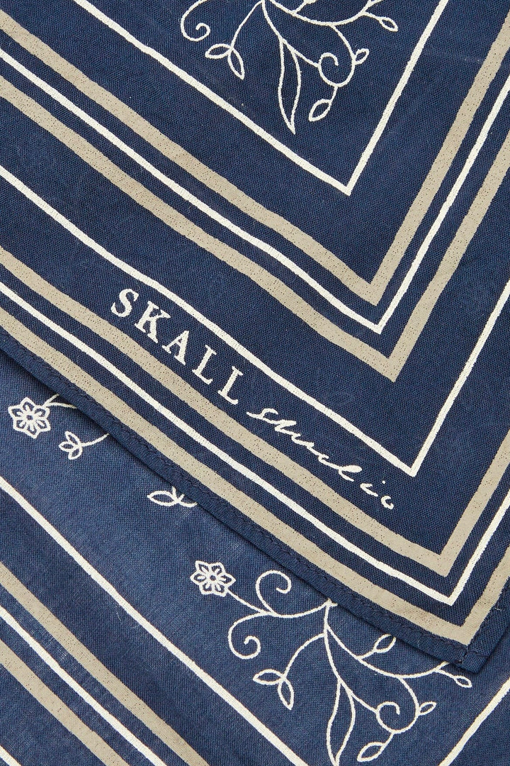 Skall Studio - Classic Scarf Navy Beige Cream